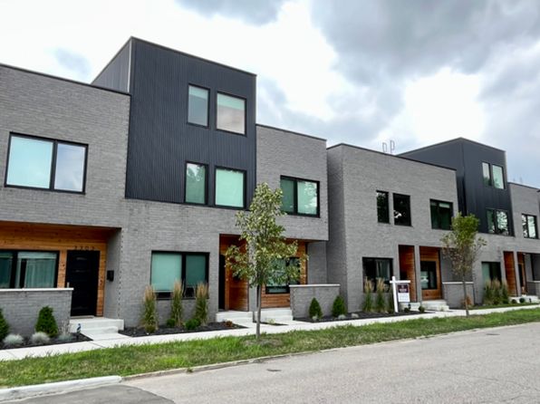 3309 Cochrane St #1