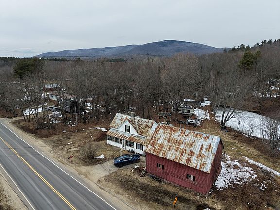 4th image of 1443 Main Street