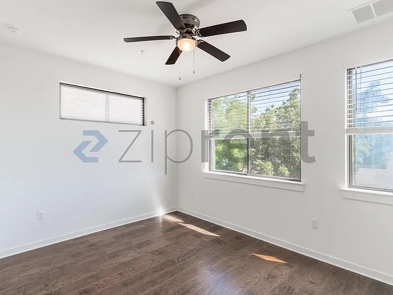 6409 Berkman Dr #7 — Photo 15