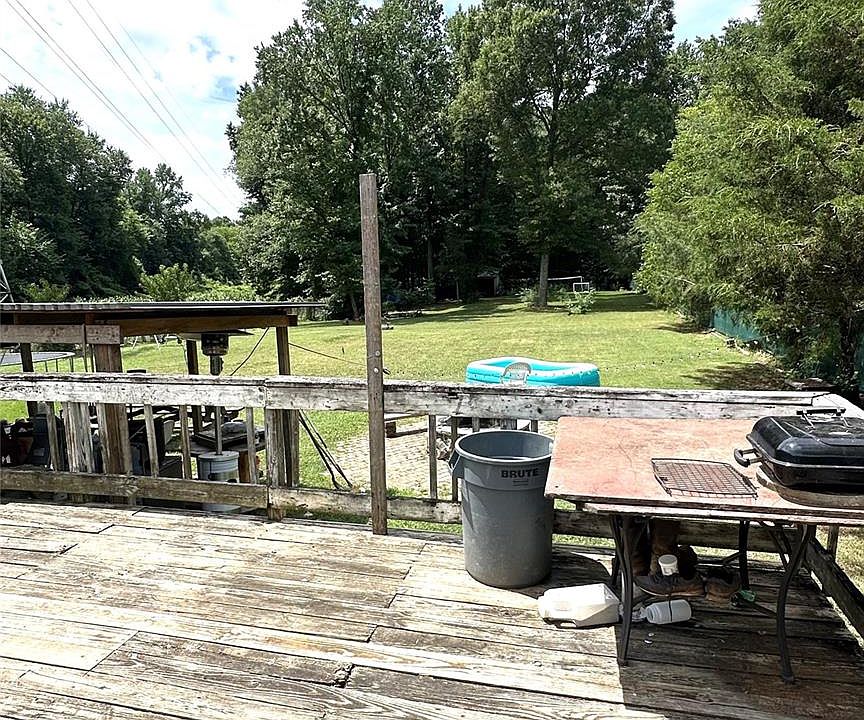 2nd image of 6565 Louglen Cir