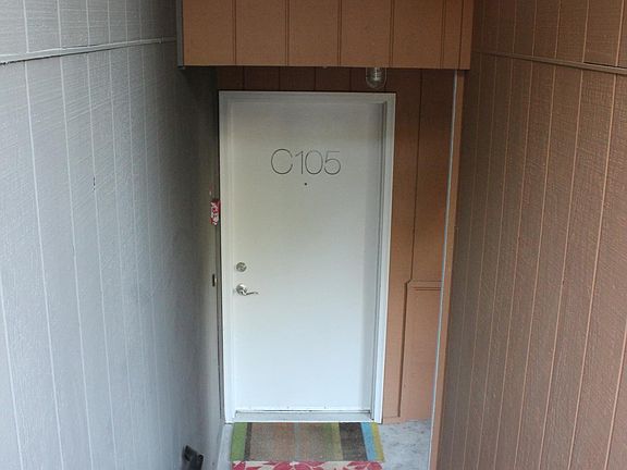 2nd image of 728 Kirkland Cir APT C105