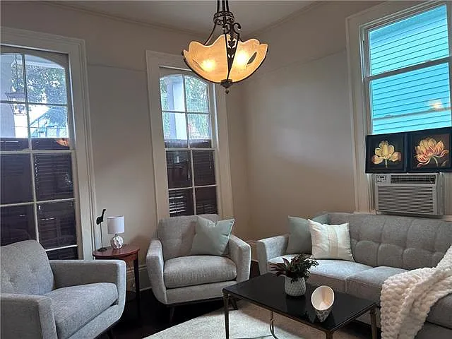 1 bed, 2.0 bath, 1227 sqft, $1,800 — Photo 2