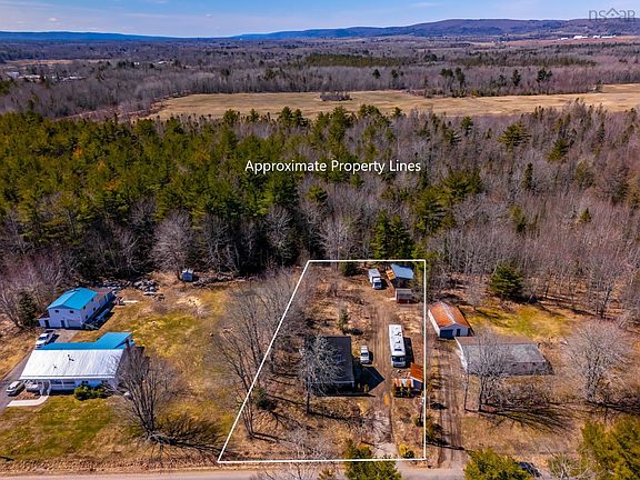5th image of 139 Ruggles Rd