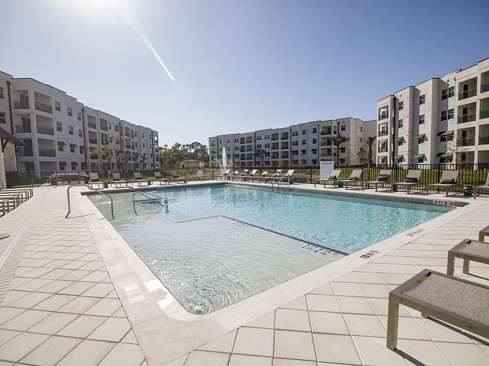 Sparkling Pool