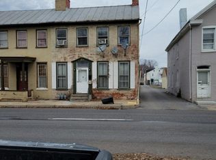 387 E Queen St, Chambersburg, PA 17201