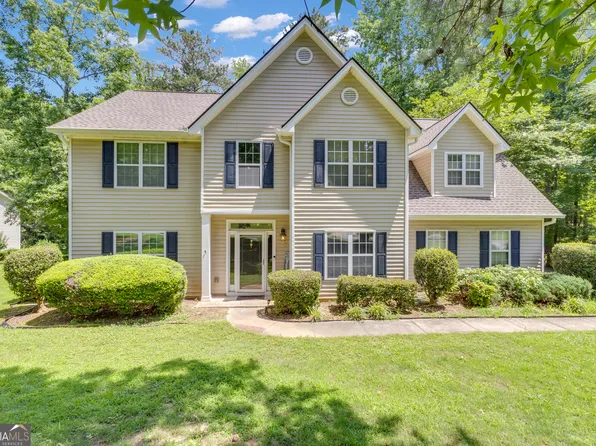 15 Skipton Ct, Sharpsburg, GA 30277