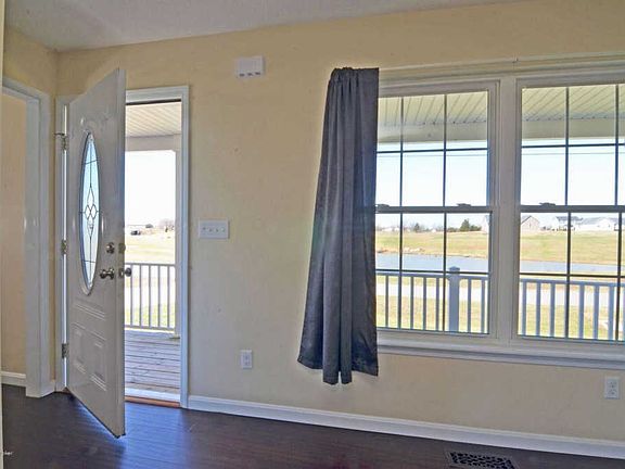 2nd image of 238 Willow Lake Dr