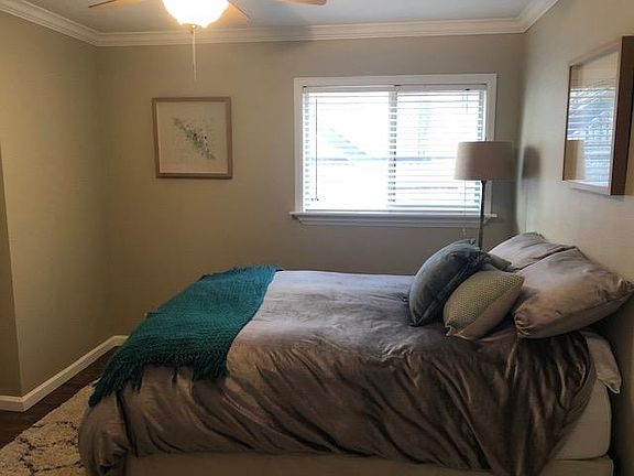 3rd image of 130 N Washington St APT 1