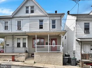 78 Wiggan St, New Philadelphia, PA 17959