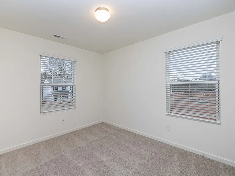 495 Kincaid Rd — Photo 23