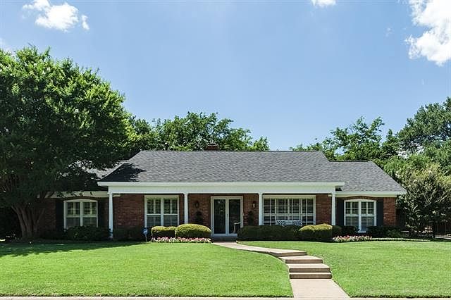 1st image of 3732 Summercrest Dr