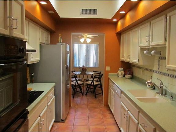Kitchen and Breakfast Rm