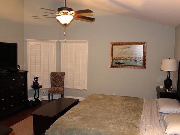 2nd image of 1101 Jardin Dr