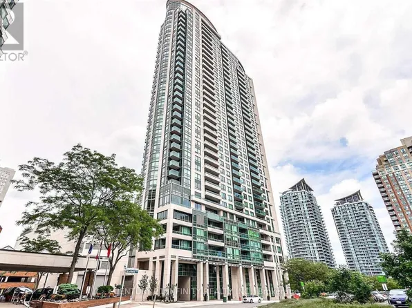 208 Enfield Pl #3002, Mississauga, ON L5B 0G8