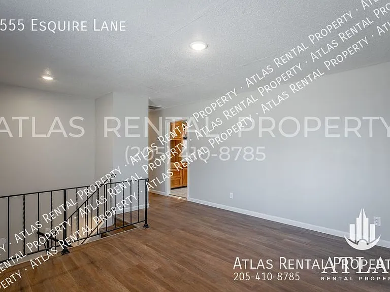 6555 Esquire Ln — Photo 9