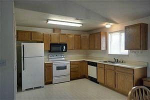 3rd image of 945 E Hayden Dr