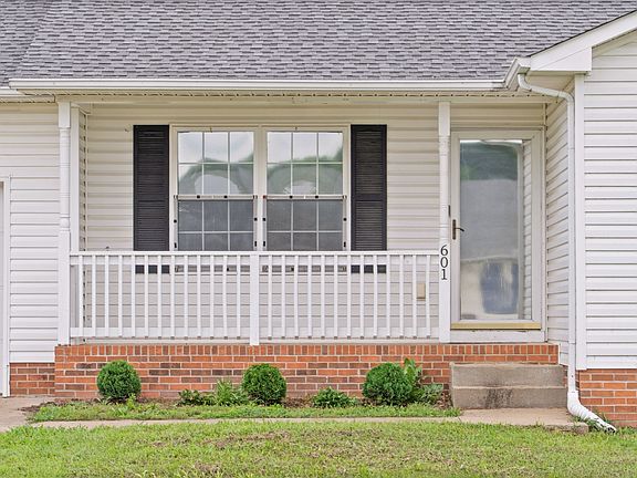2nd image of 601 Millie Dr