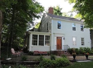 356 Main St, Amesbury, MA 01913