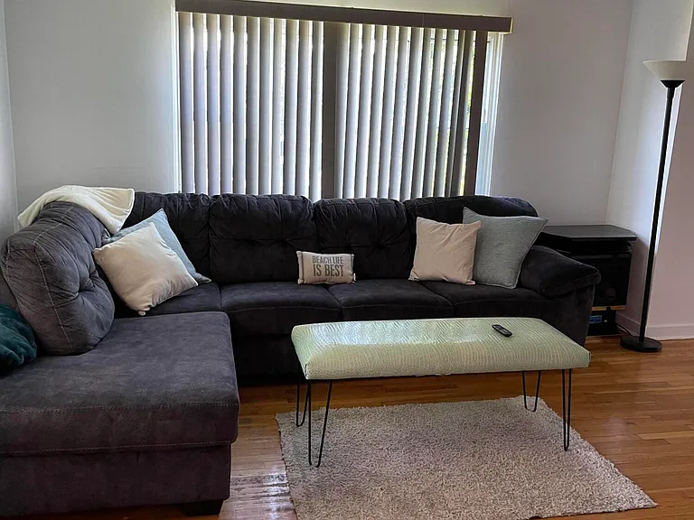 17 Clarence Ave — Photo 12