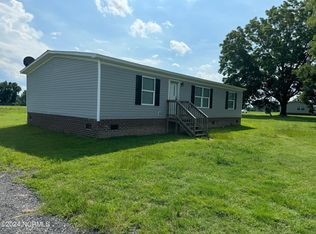 492 Reedsford Rd, Clinton, NC 28328