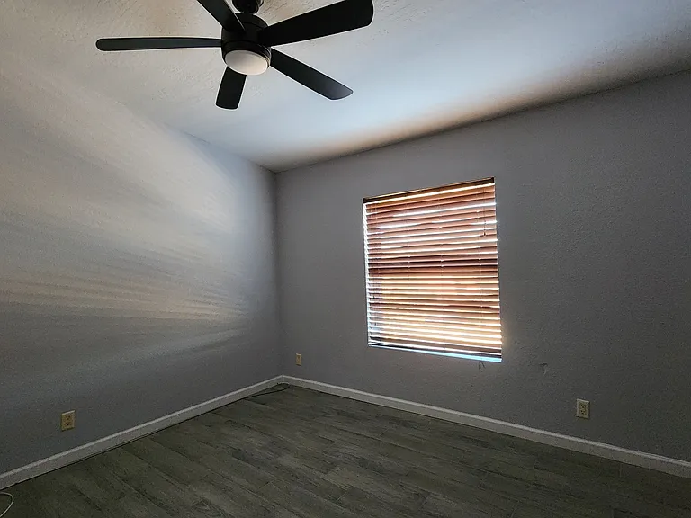 9647 S 30th Dr — Photo 14