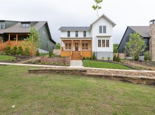 1738 W Markham Rd, Fayetteville, AR 72701