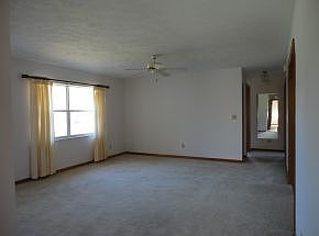 4th image of 10773 SE 44th Ter