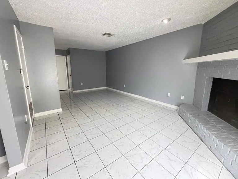 3515 Yorkfield Dr #1 — Photo 4