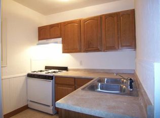 359 Smithfield Ave, Pawtucket, RI 02860