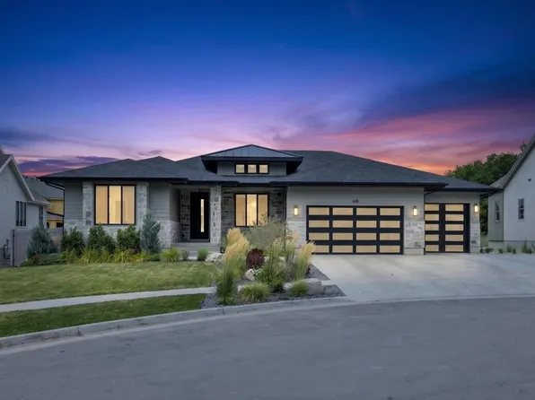 648 W Hidden Farm Dr, Farmington, UT 84025