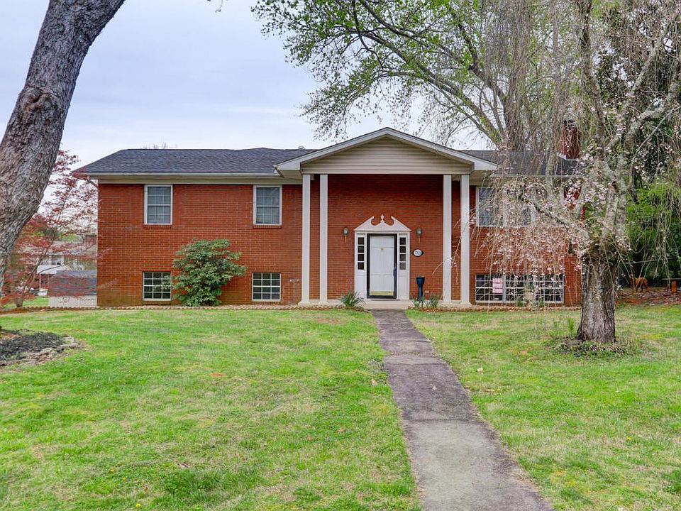 1st image of 7716 Sussex Cir