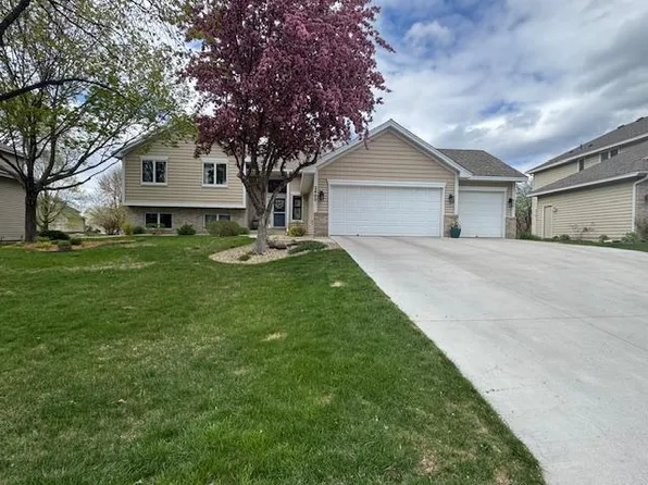 2400 87th Trl N, Brooklyn Park, MN 55443