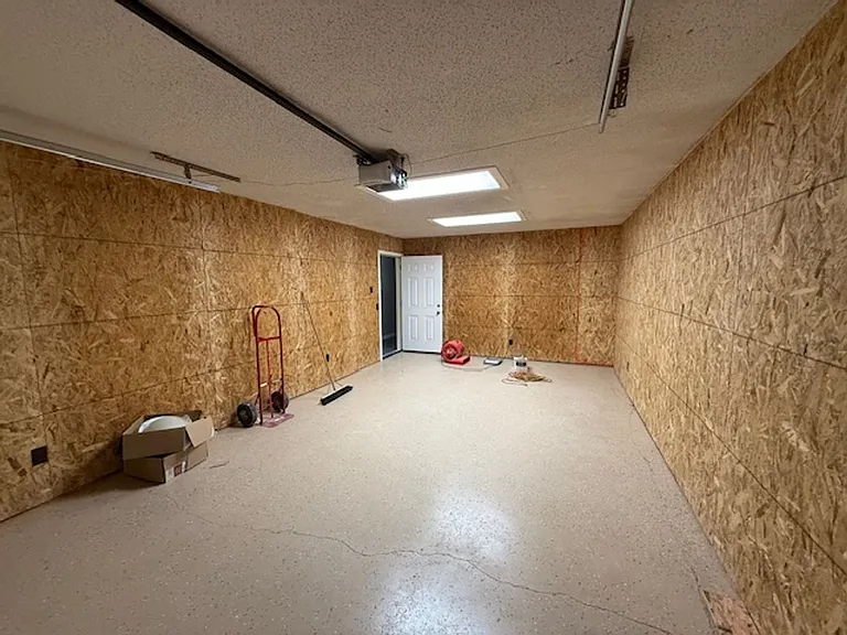 115 W Ash St — Photo 15
