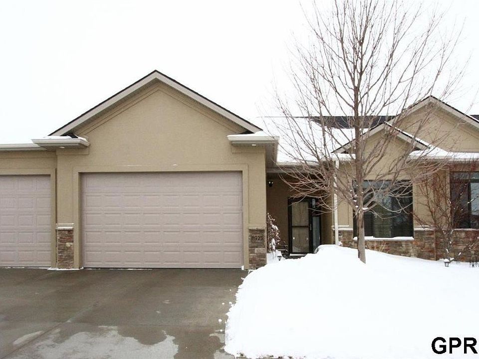 1st image of 8925 Sandhills Ct