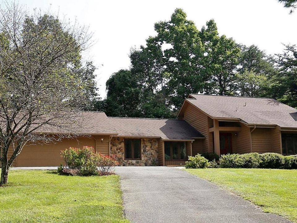 1st image of 5905 Bridlewood Dr