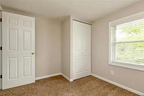 433 Briarhill Ct — Photo 11