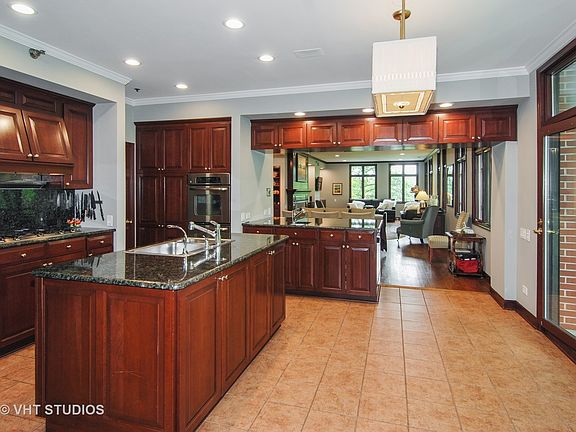 4th image of 1 Gale Ave APT 4A