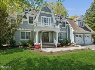 130 Oak Pl, Fair Haven, NJ 07704