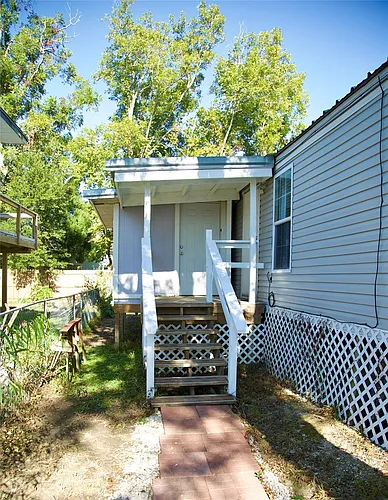 4443 6th St Photo 1