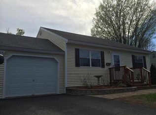 374 Dixon Rd, Queensbury, NY 12804