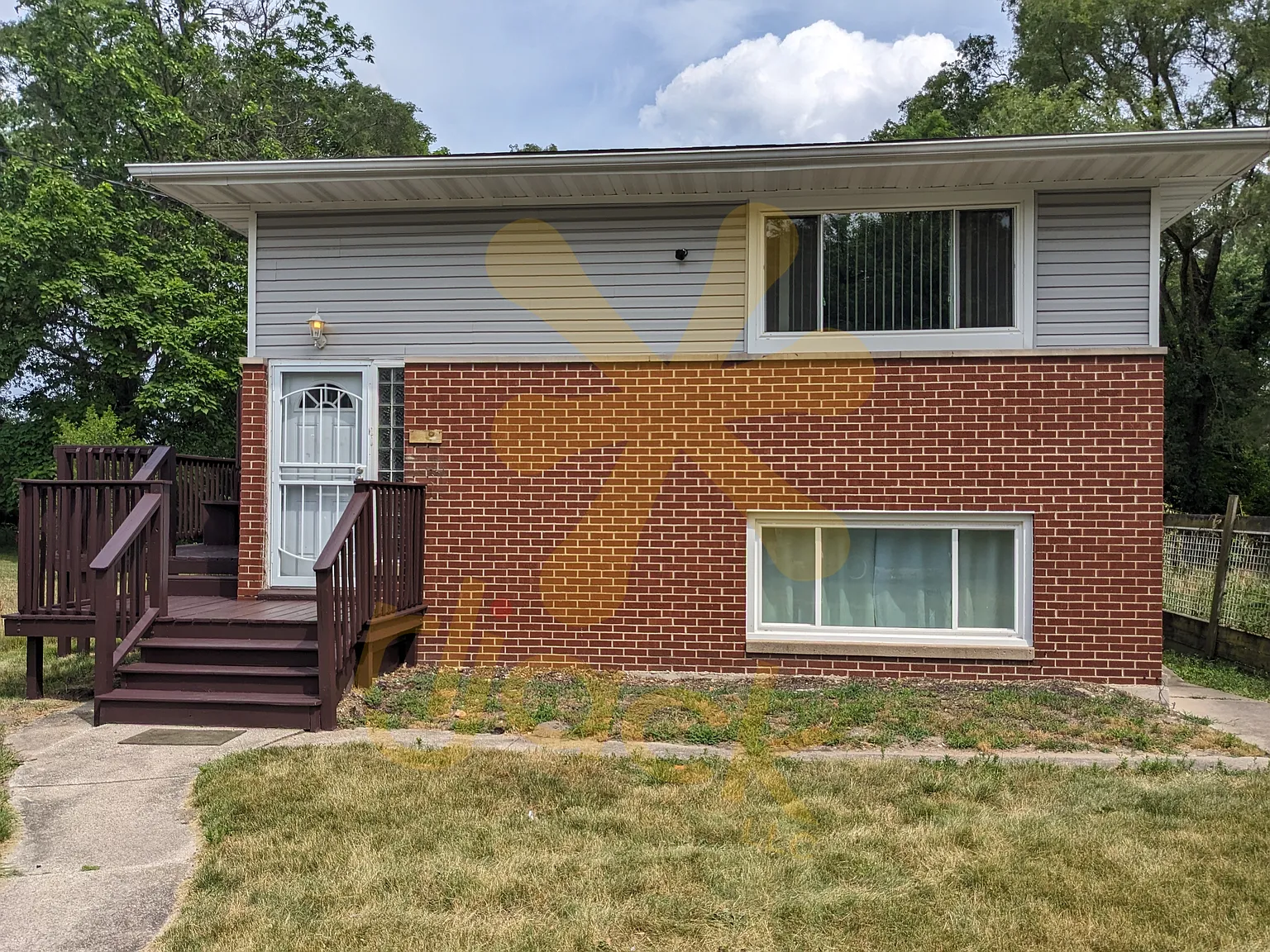 2 bed, 700 sqft, $1,100 — Photo 1