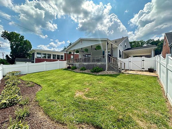 5th image of 2230 Micklethwaite Rd
