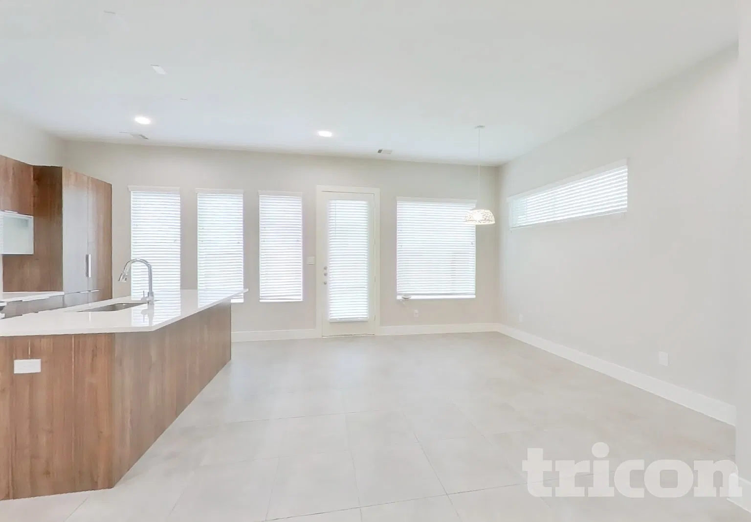 4421 Bora Bora Ln Houston TX — Photo 3