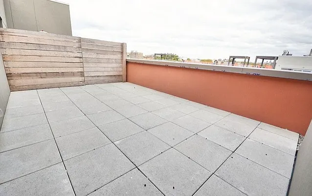 Rented by Loom Group | media 52