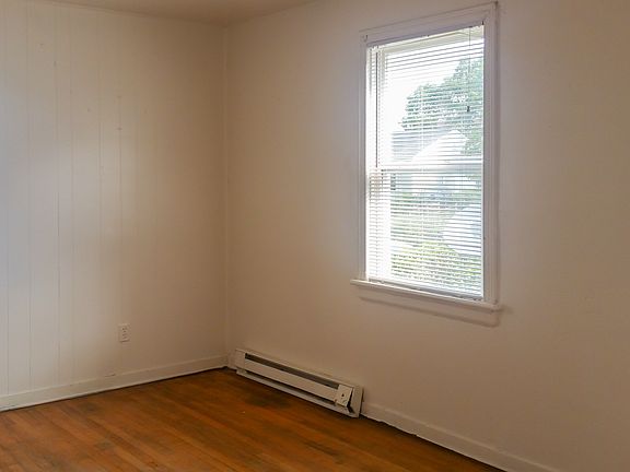 4th image of 1107 E 15th St