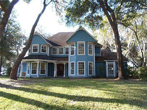 1st image of 9760 Fairway Cir
