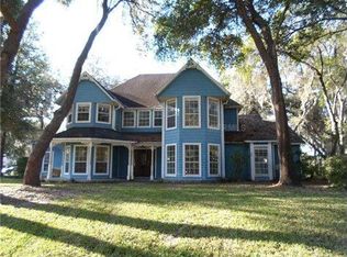 9760 Fairway Cir, Leesburg, FL 34788