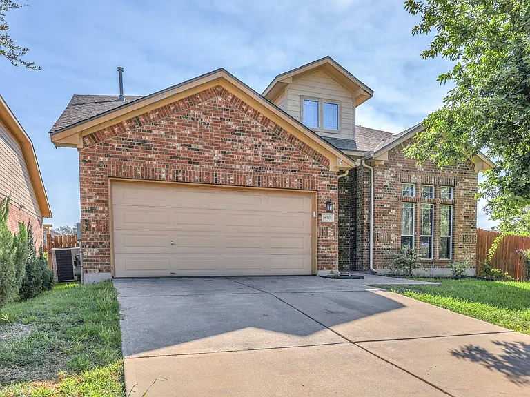 18501 Blue Pond Dr — Photo 1
