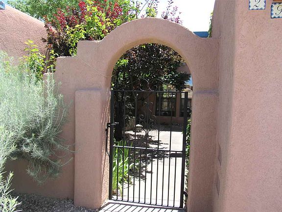 5th image of 2988 Camino Piedra Lumbre