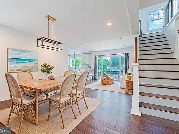 2nd image of 535 Park Rd